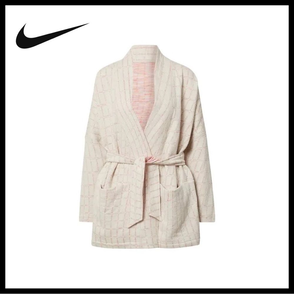 NWT Nike Yoga Therma-FIT Luxe Womens Jacquard Robe